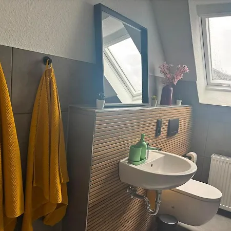 Apartmán Wohlfuehlwohnung Mit Farbe Und Charme In