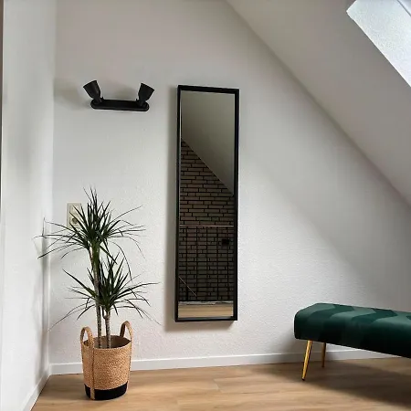 Wohlfuehlwohnung Mit Farbe Und Charme In Apartmán *