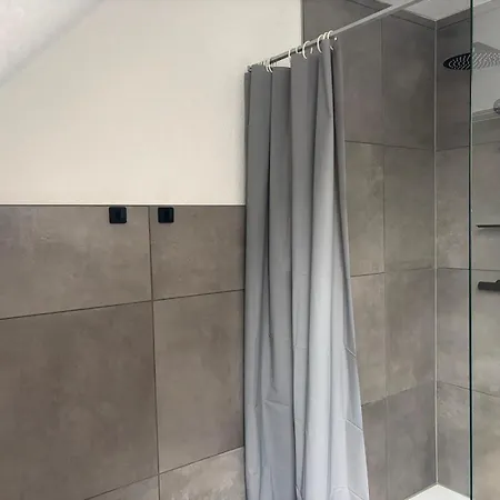 Apartmán Wohlfuehlwohnung Mit Farbe Und Charme In